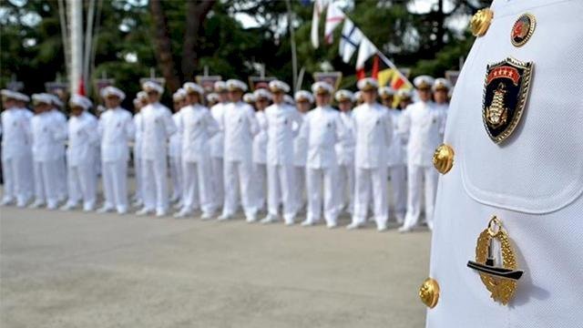 10 emekli amiralin gözaltı süresi uzatıldı